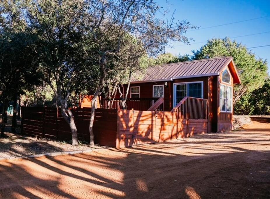 The Bison Cabin - The Cabins At Rim Rock Όστιν Εξωτερικό φωτογραφία